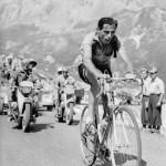 Allegato 1 (Vita N° 10, Giro Gavinelli – FIGURA 1) Fausto  Coppi sull’Izoard nella Tappa Cuneo-Pinerolo del 1949