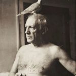 7 – James Lord, Picasso con una Colomba in Testa, 1945 (a Parigi)